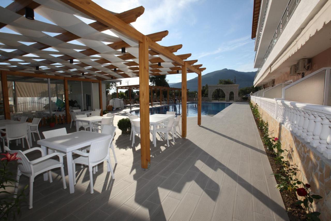 Hotel Riviera Borsh Exterior photo